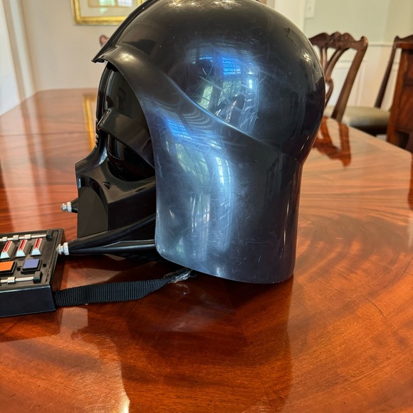 Rare!! 2004 Darth Vader Mask Sounds & Electronic Voice Changer Lucas Film - Picture 5 of 12